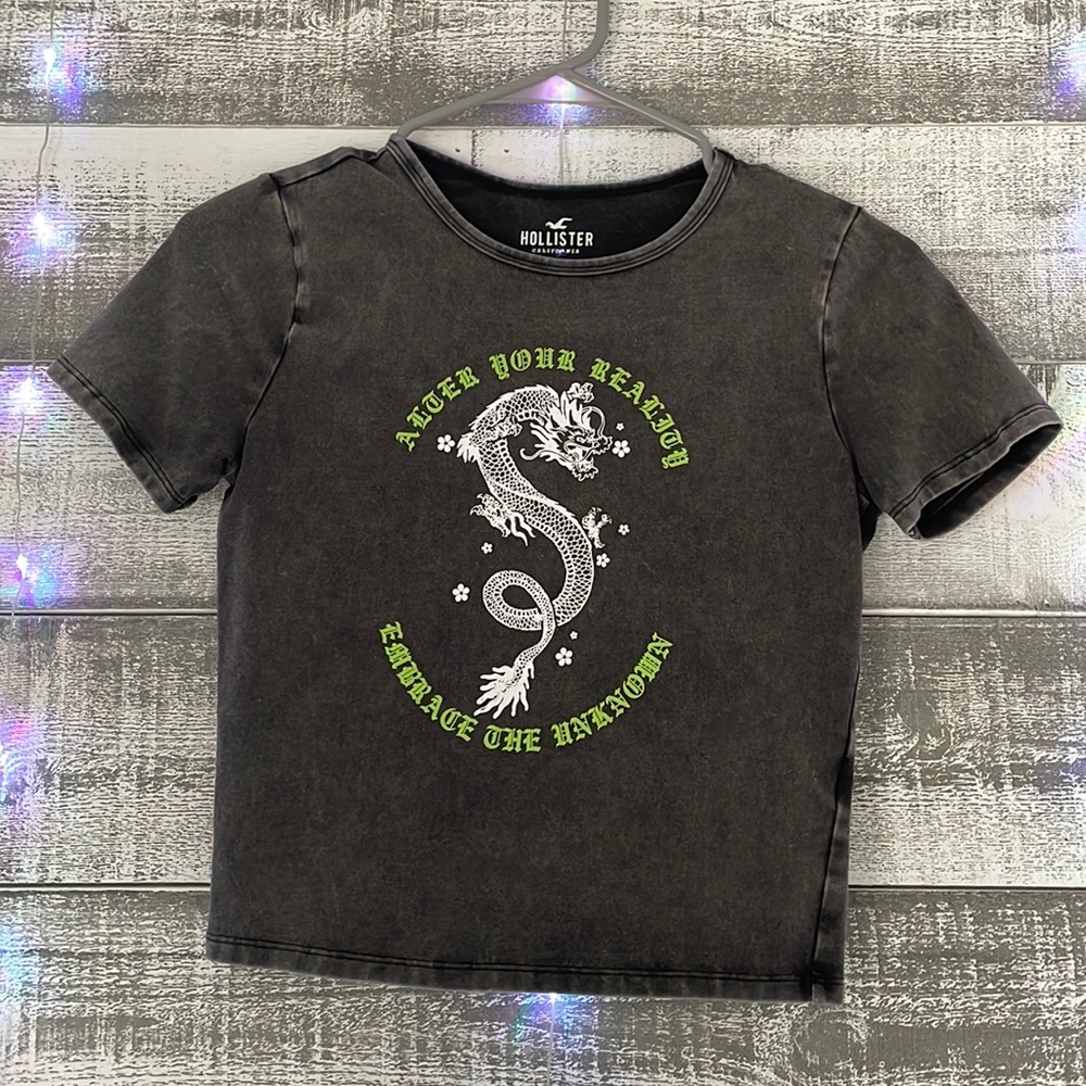 hollister, small, tiny tee